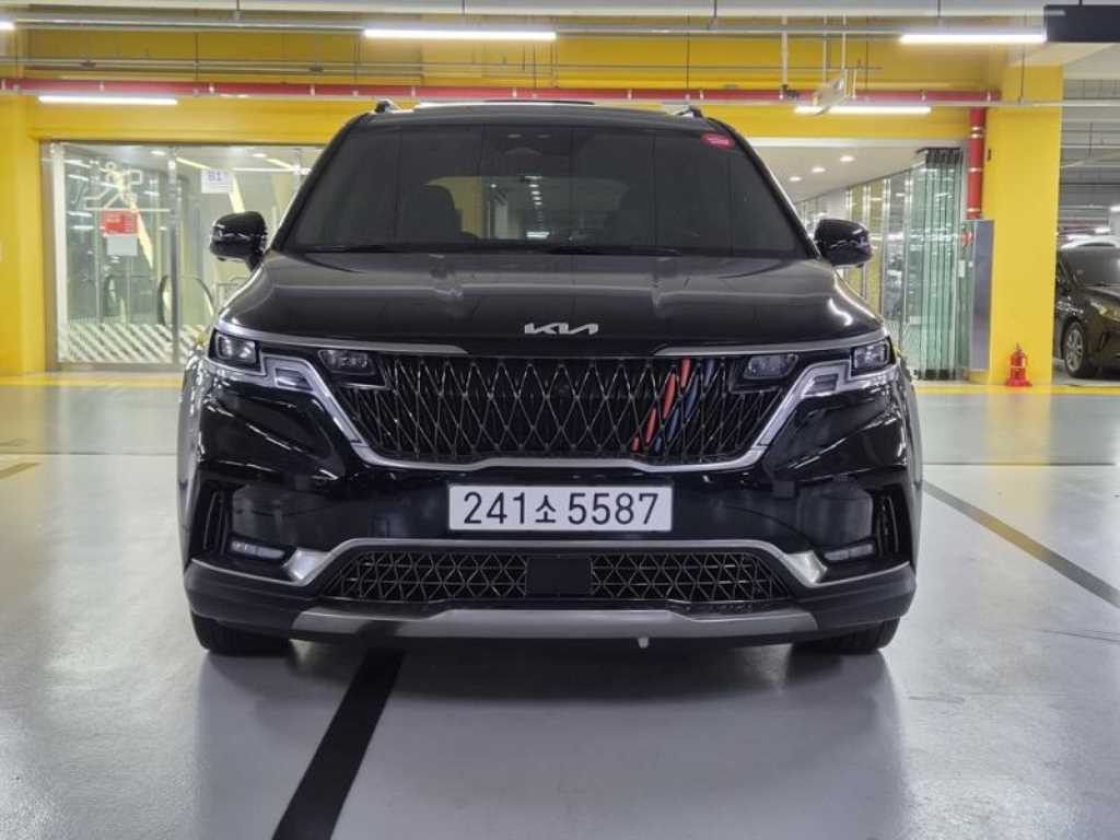 KIA Carnival 2023 Negro - Importación desde Corea - HF Imports Iquique - Foto 1