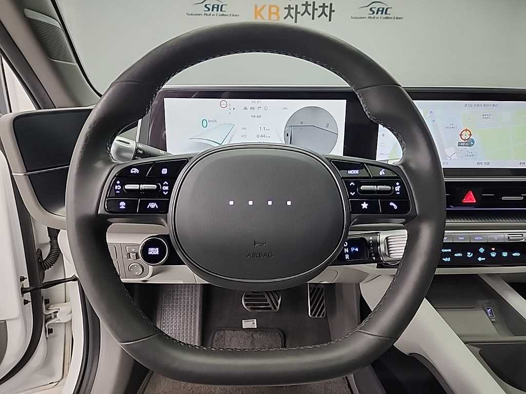 HYUNDAI Ioniq 6 - Vista 9