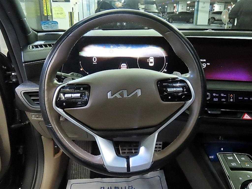 KIA K8 - Vista 8