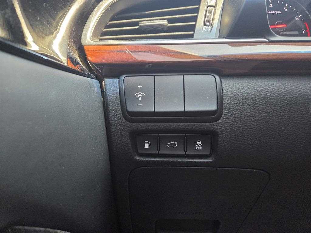 KIA K7 - Vista 7