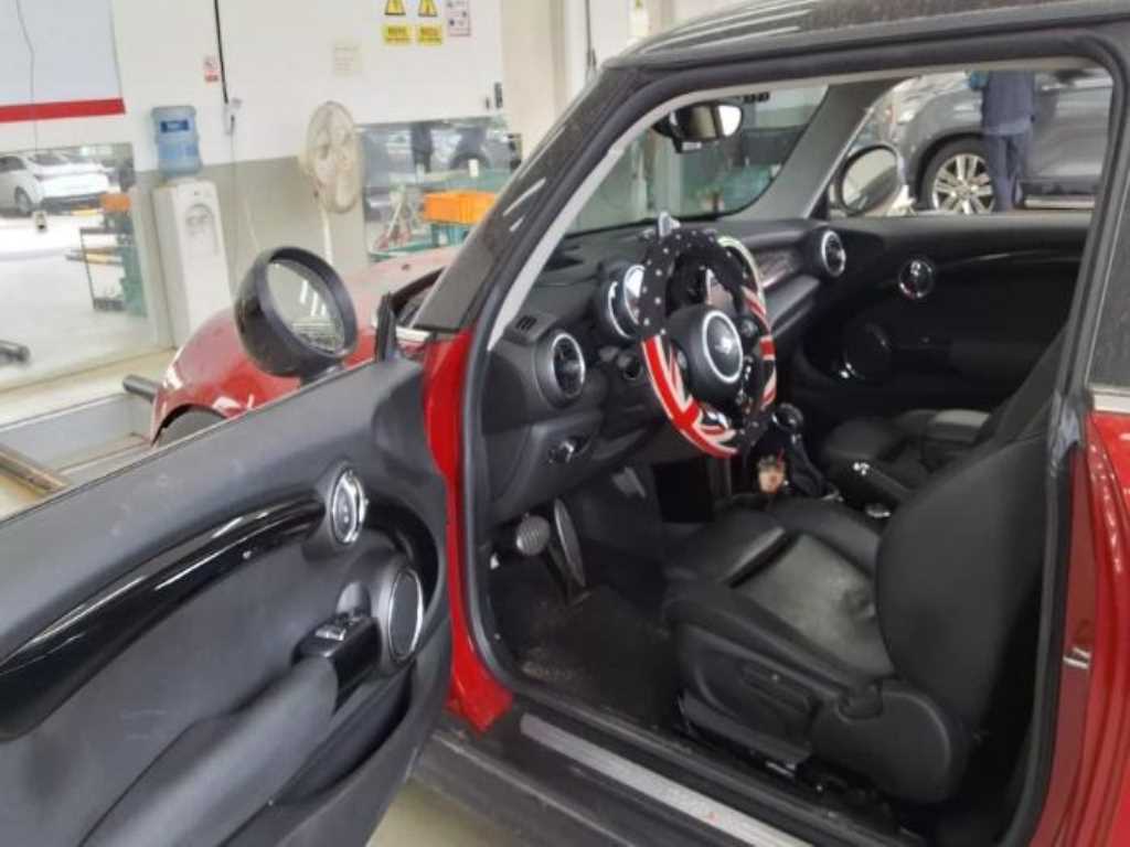 Mini Cooper - Vista 6