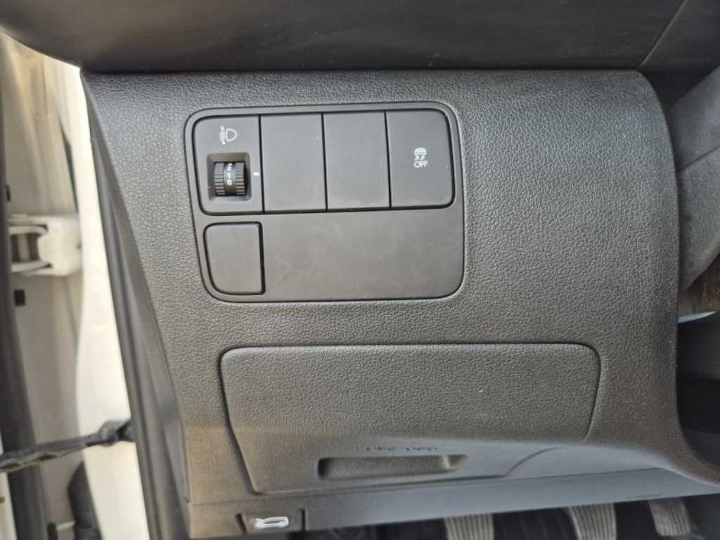 HYUNDAI Staria 2023 Blanco - Importación desde Corea - HF Imports Iquique - Foto 15