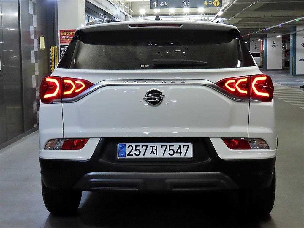 Ssangyong Korando - Vista 5