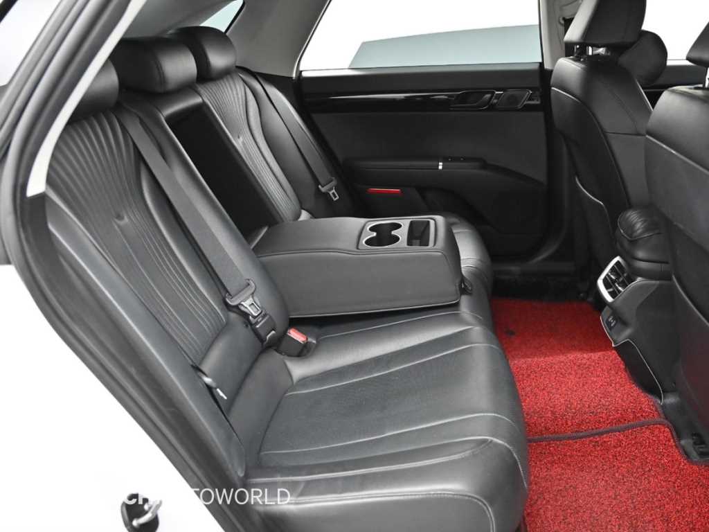 HYUNDAI Grandeur - Vista 12
