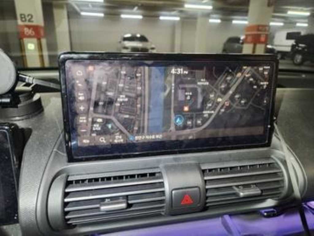 HYUNDAI Casper - Vista 10