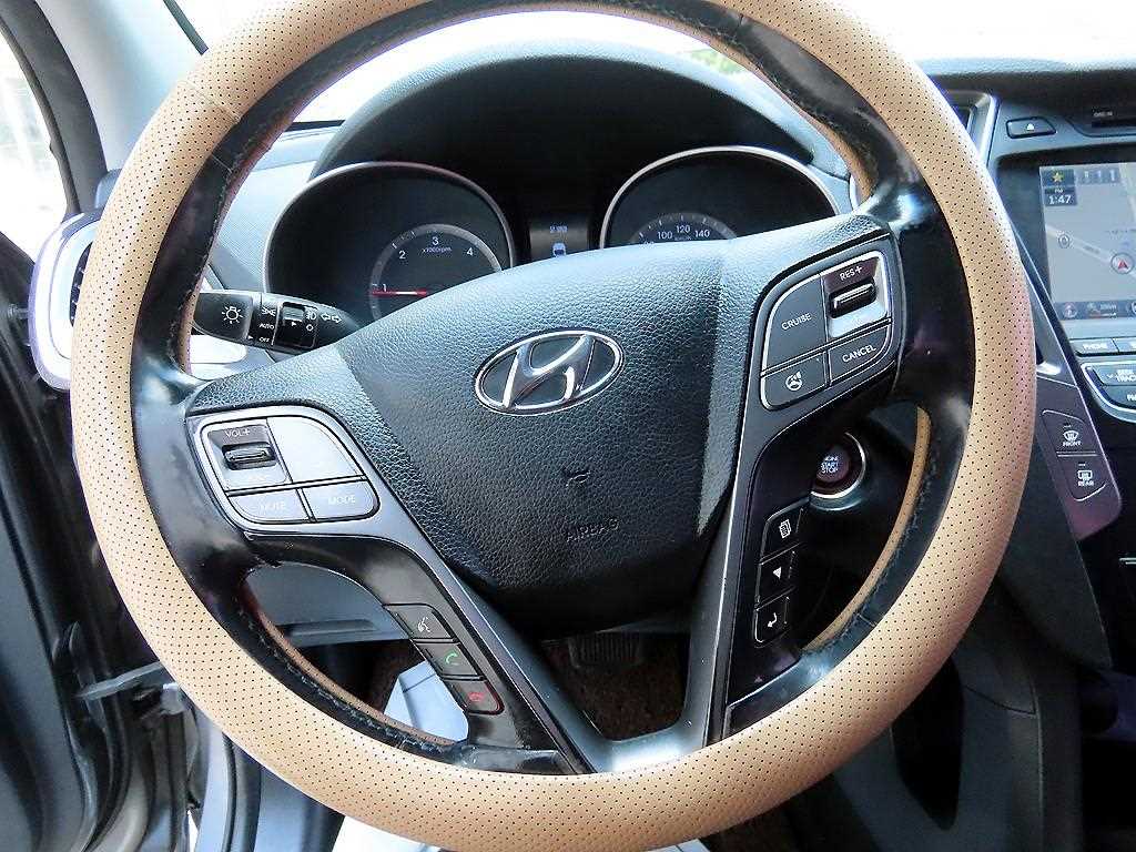 HYUNDAI Santa Fe - Vista 8