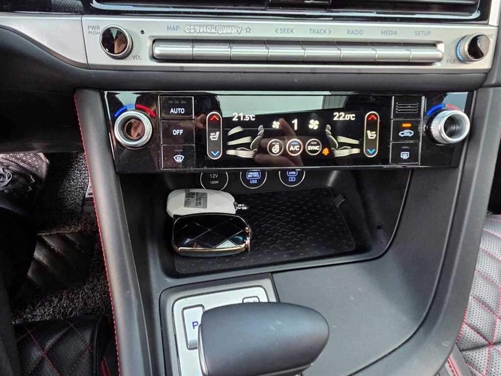 Genesis G70 - Vista 11
