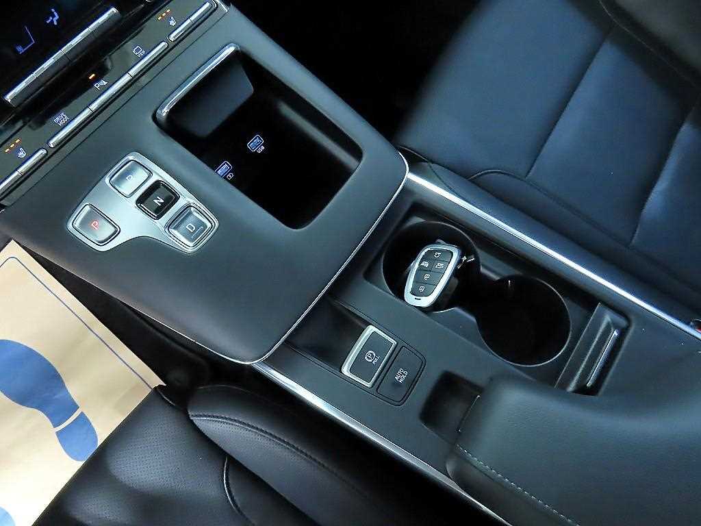 HYUNDAI Grandeur - Vista 10
