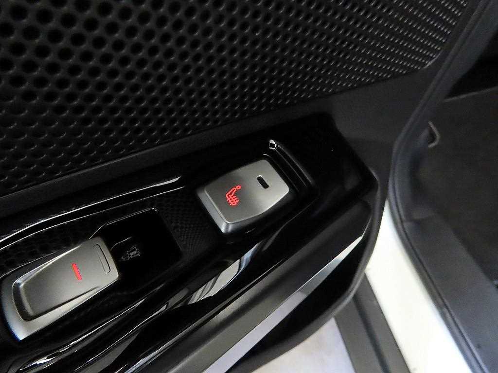 Ssangyong Tivoli 2016 Blanco - Importación desde Corea - HF Imports Iquique - Foto 15