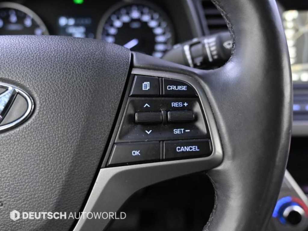 HYUNDAI Avante 2017 Blanco - Importación desde Corea - HF Imports Iquique - Foto 16
