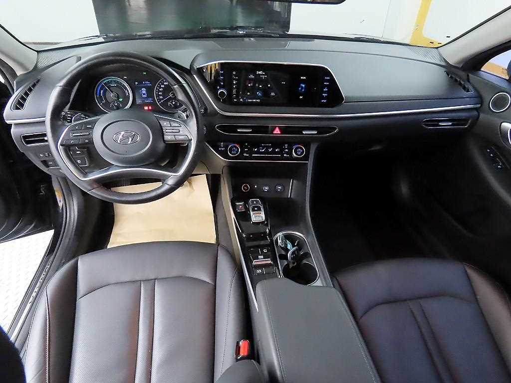 HYUNDAI Sonata - Vista 7
