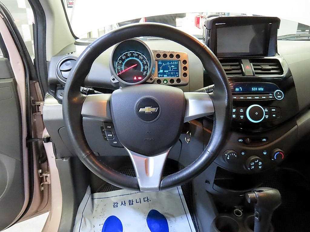 Chevrolet Spark - Vista 8