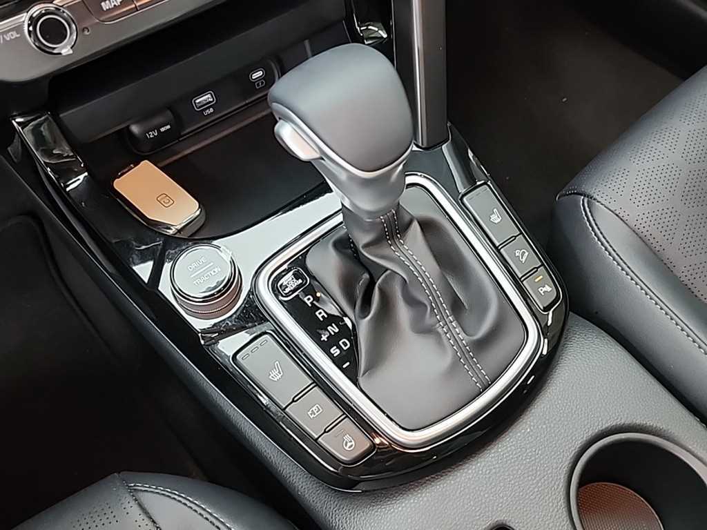 KIA Seltos - Vista 8