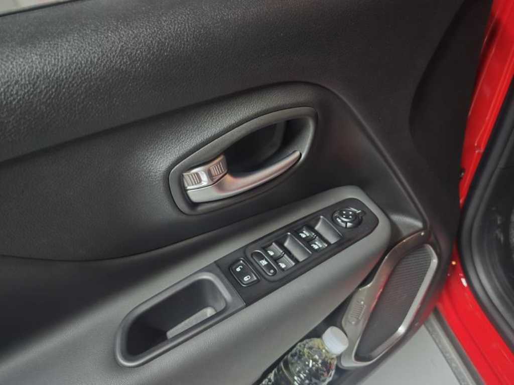 Jeep Renegade - Vista 7
