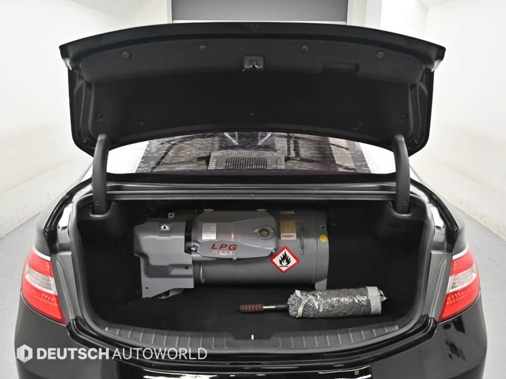 HYUNDAI Grandeur 2015 Negro - Importación desde Corea - HF Imports Iquique - Foto 19