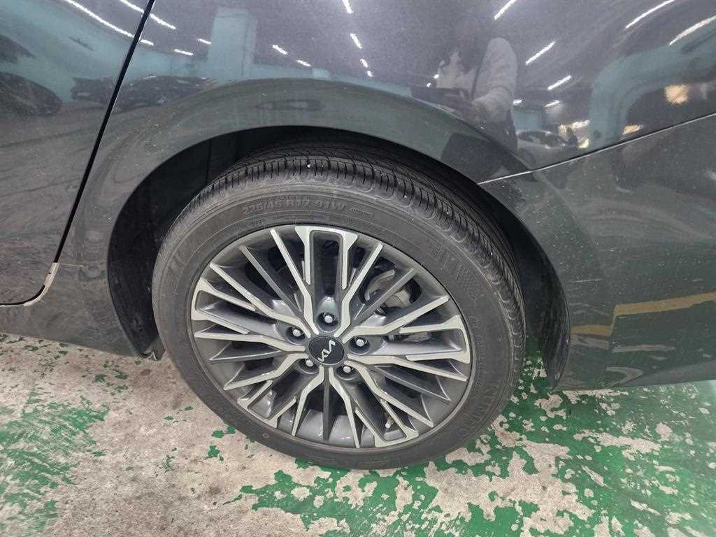 KIA K3 2023 Gris - Importación desde Corea - HF Imports Iquique - Foto 17