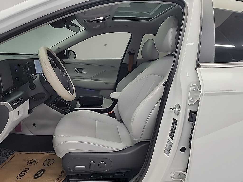 HYUNDAI Kona - Vista 11