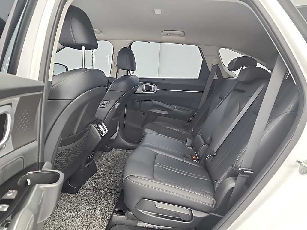 KIA Sorento - Vista 12