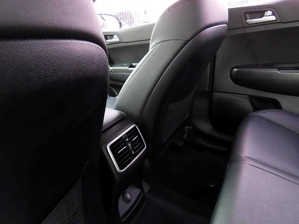 KIA Sportage 2018 Blanco - Importación desde Corea - HF Imports Iquique - Foto 17