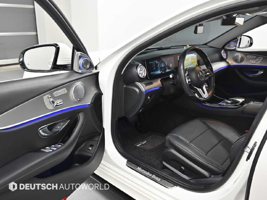 Mercedes Benz E class - Vista 11