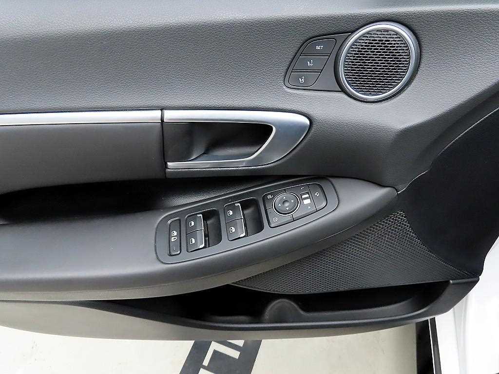 HYUNDAI Sonata - Vista 11