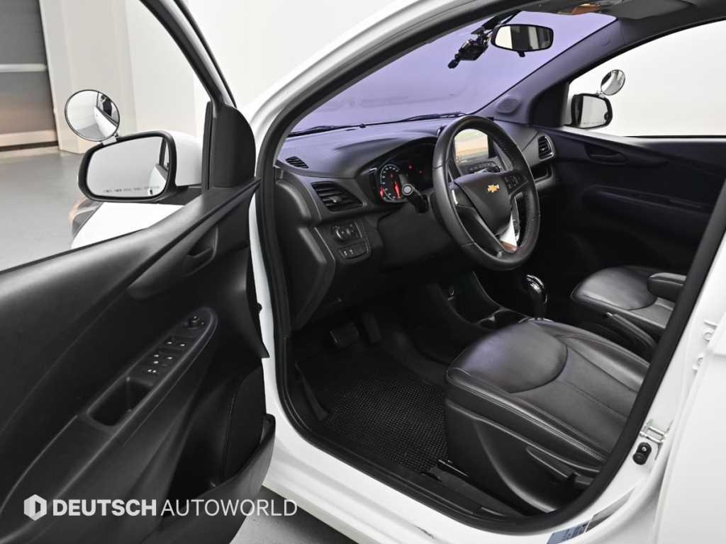 Chevrolet Spark - Vista 11
