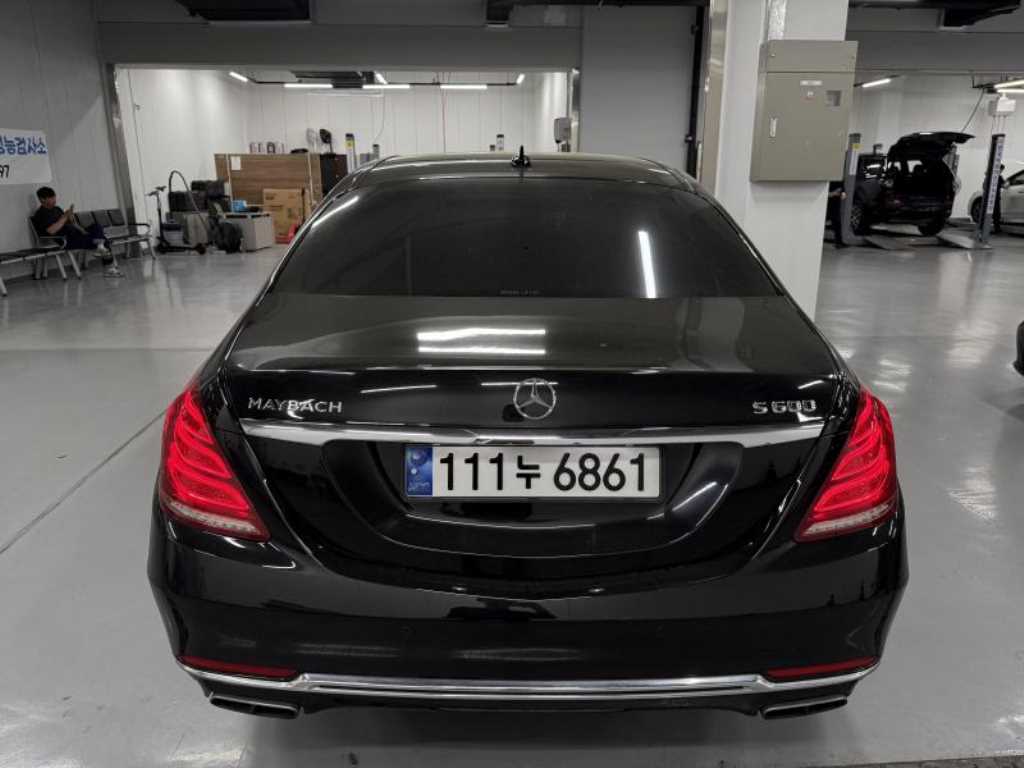 Mercedes Benz S Class - Vista 3