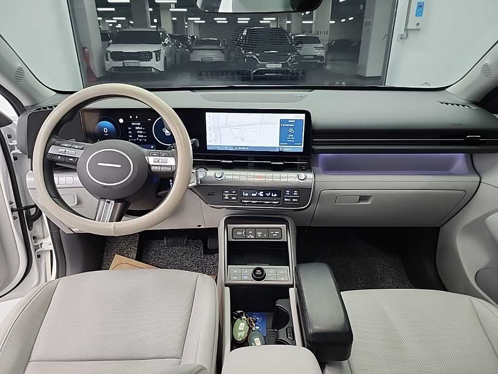 HYUNDAI Kona - Vista 7