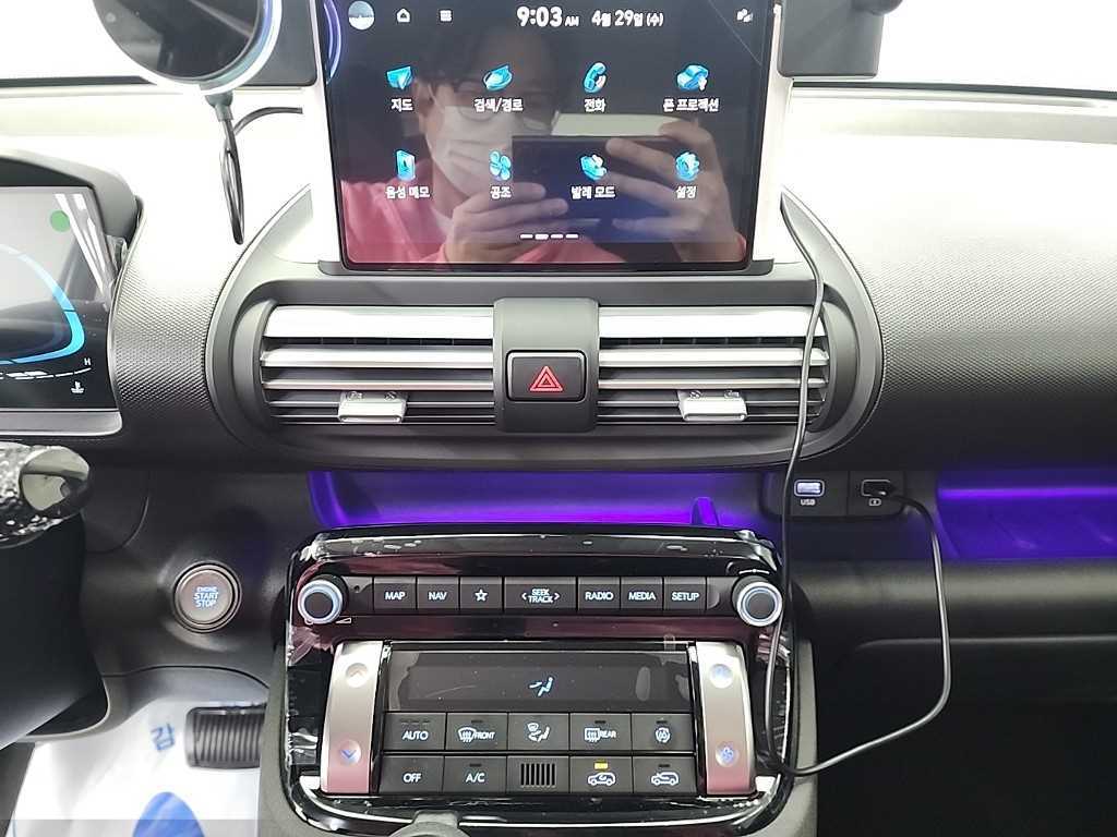 HYUNDAI Casper - Vista 10