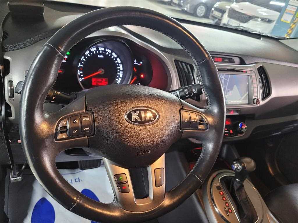 KIA Sportage - Vista 11