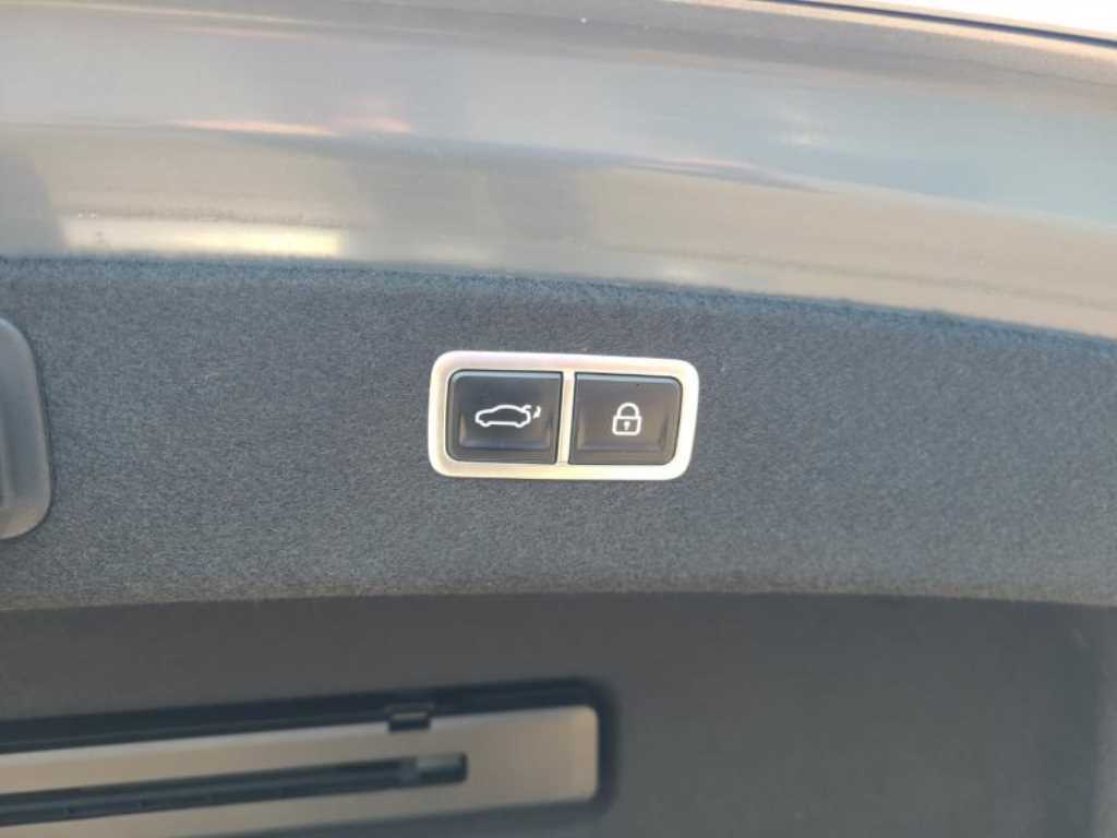 Genesis G80 - Vista 8