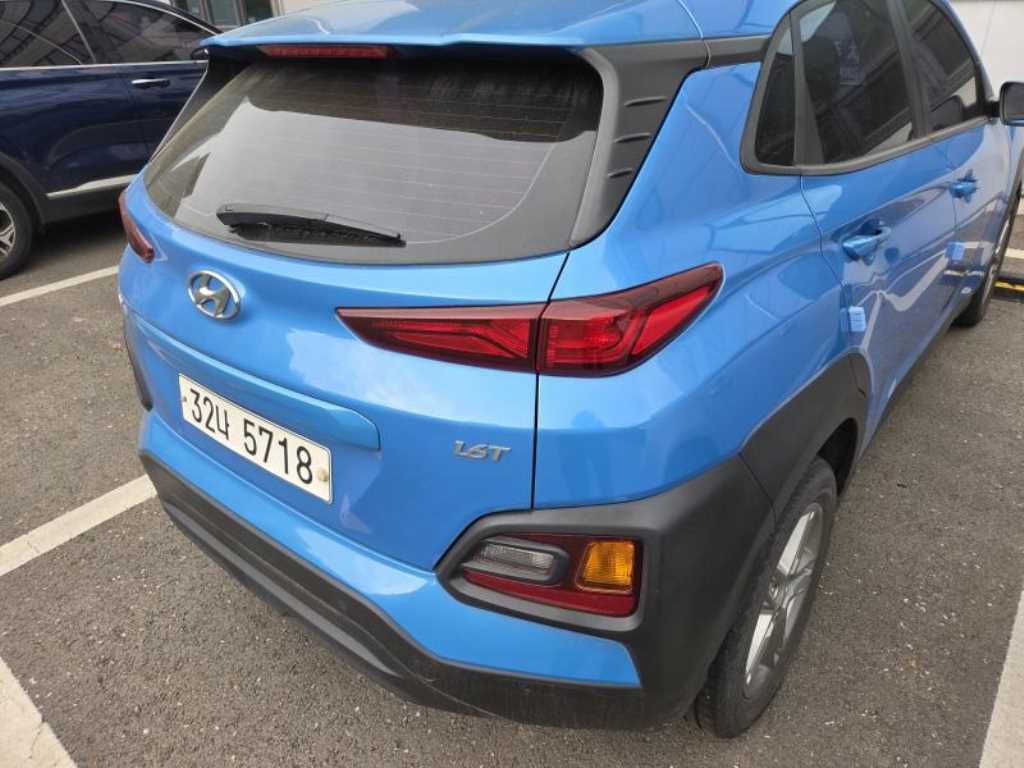 HYUNDAI Kona - Vista 3