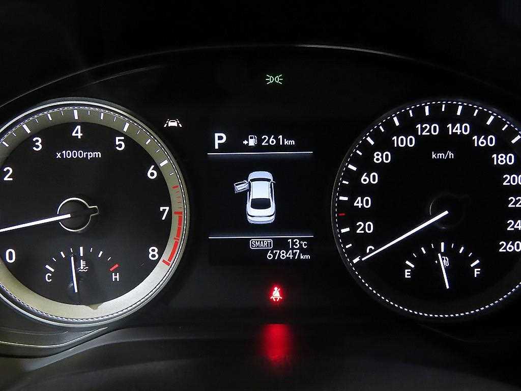 HYUNDAI Grandeur - Vista 9