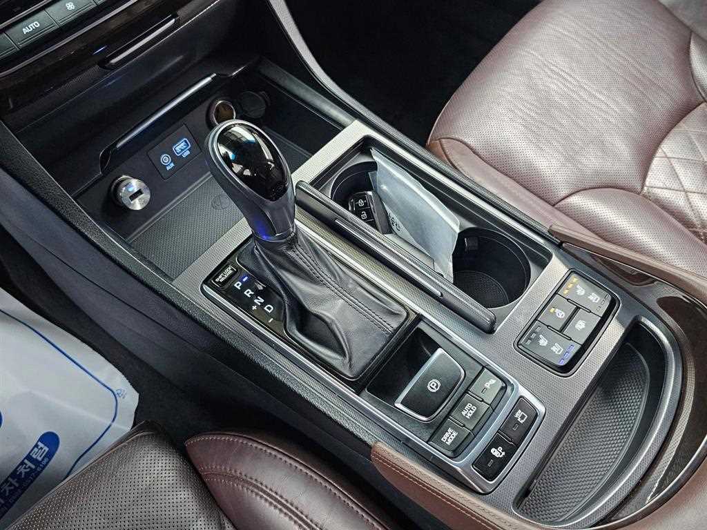 HYUNDAI Aslan - Vista 9