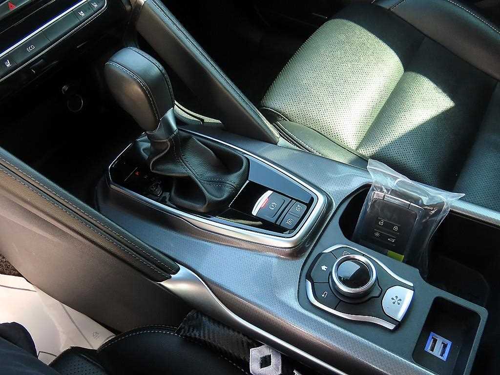 SAMSUNG QM6 - Vista 10