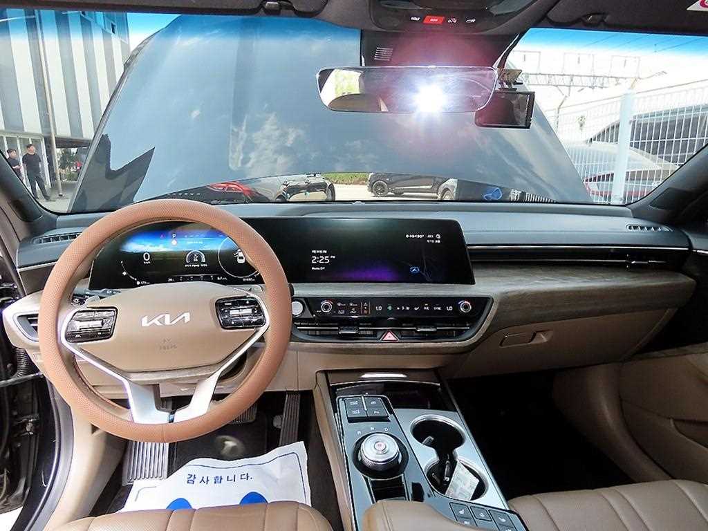 KIA K8 - Vista 7