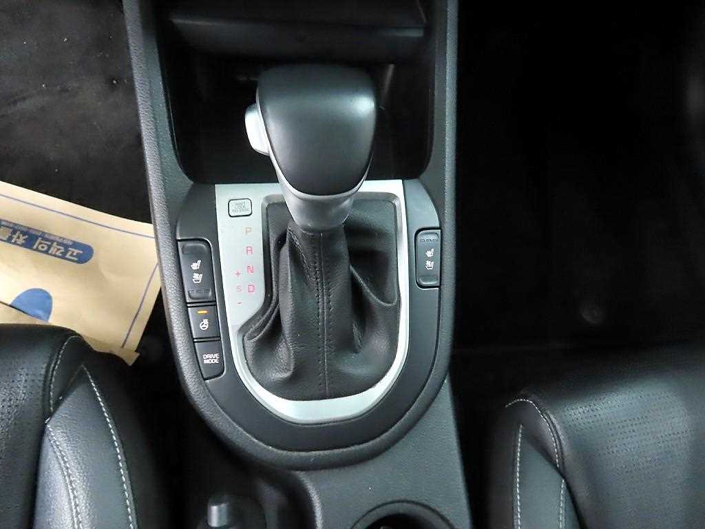 KIA K3 - Vista 10