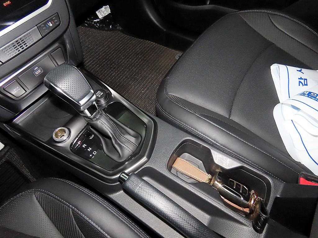 Ssangyong Tivoli - Vista 12