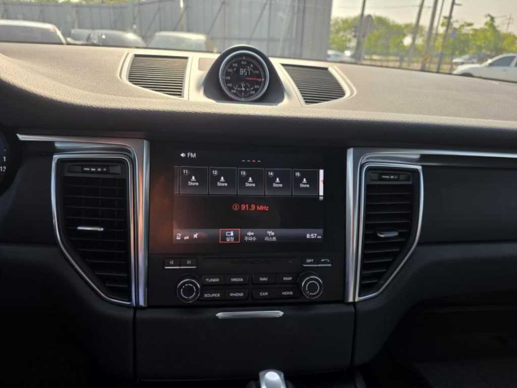 Porsche Macan - Vista 7