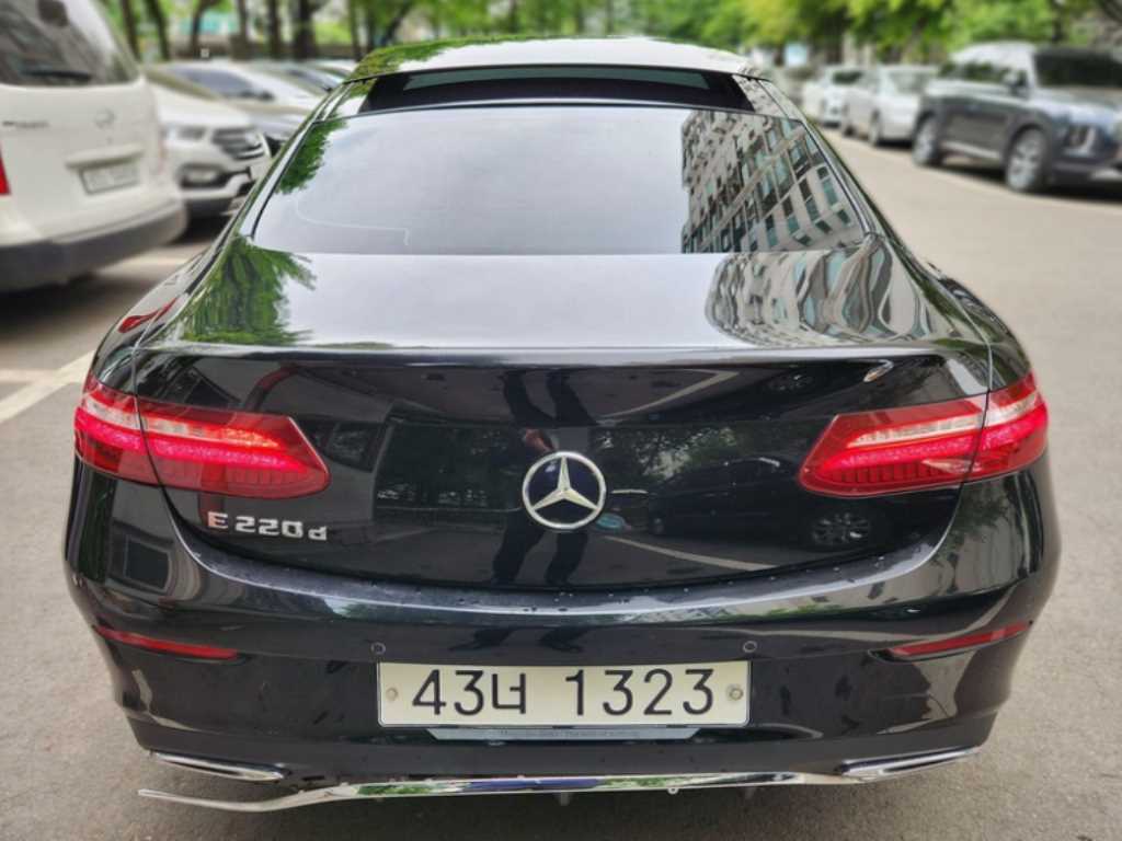 Mercedes Benz E class - Vista 2