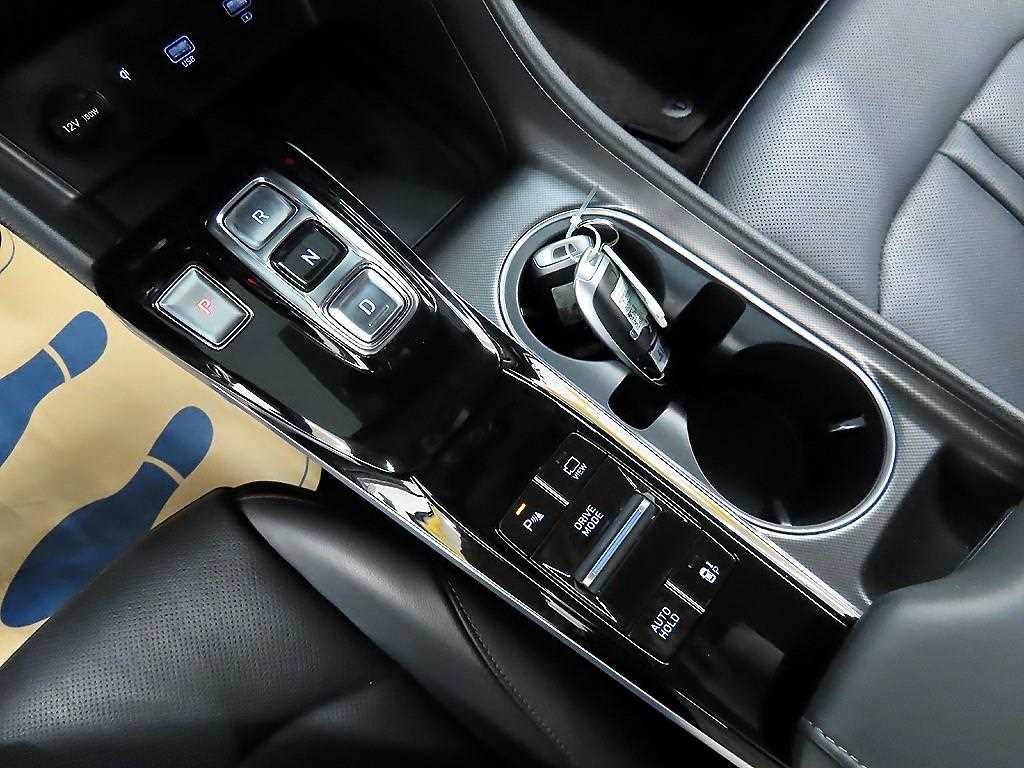 HYUNDAI Sonata - Vista 10