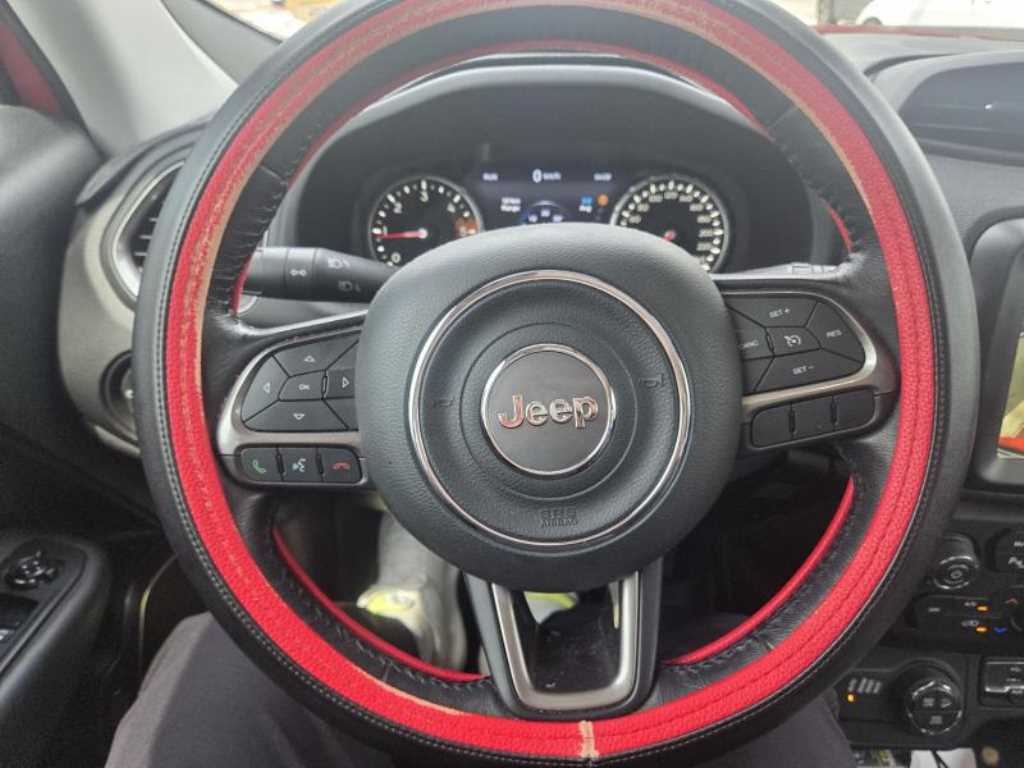 Jeep Renegade - Vista 9