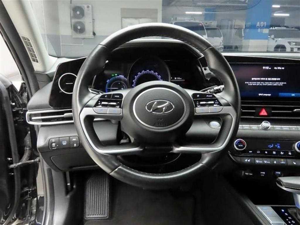 HYUNDAI Avante - Vista 7