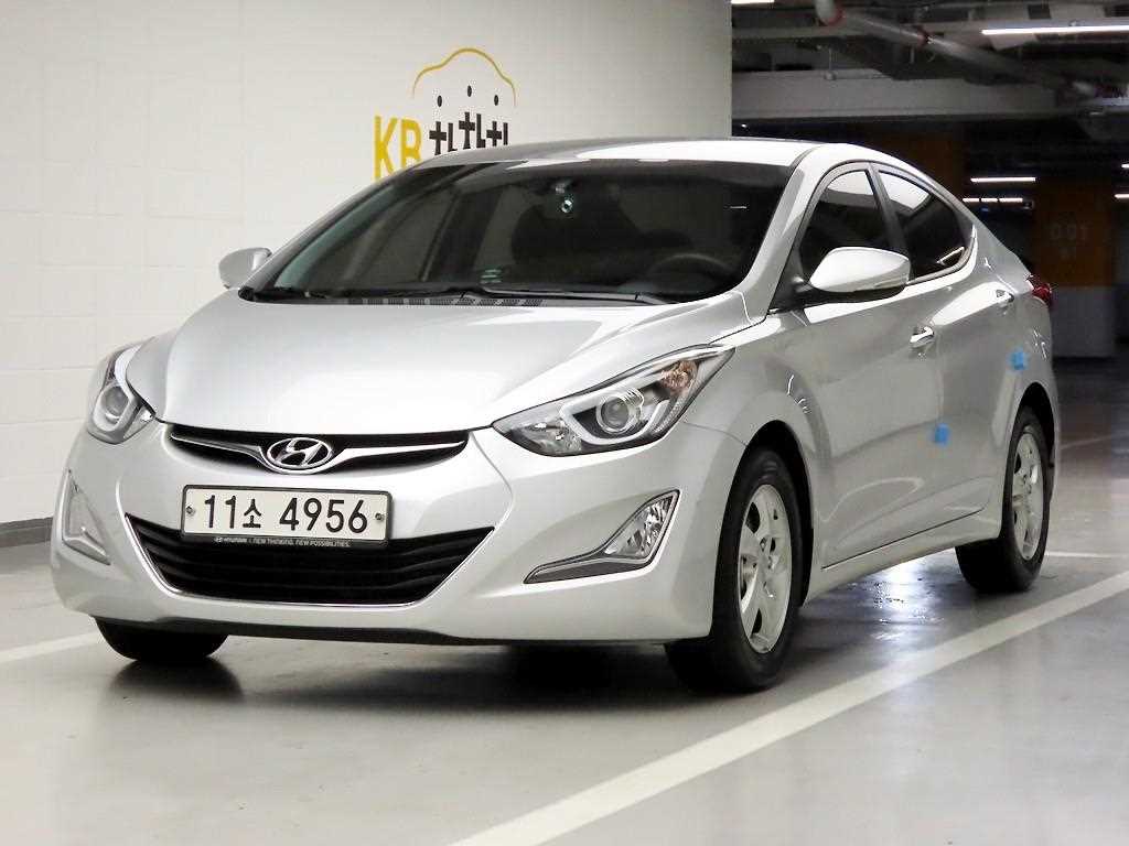 HYUNDAI Avante - Vista 2