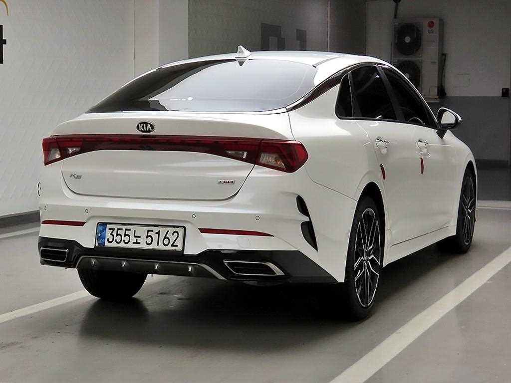 KIA K5 - Vista 4