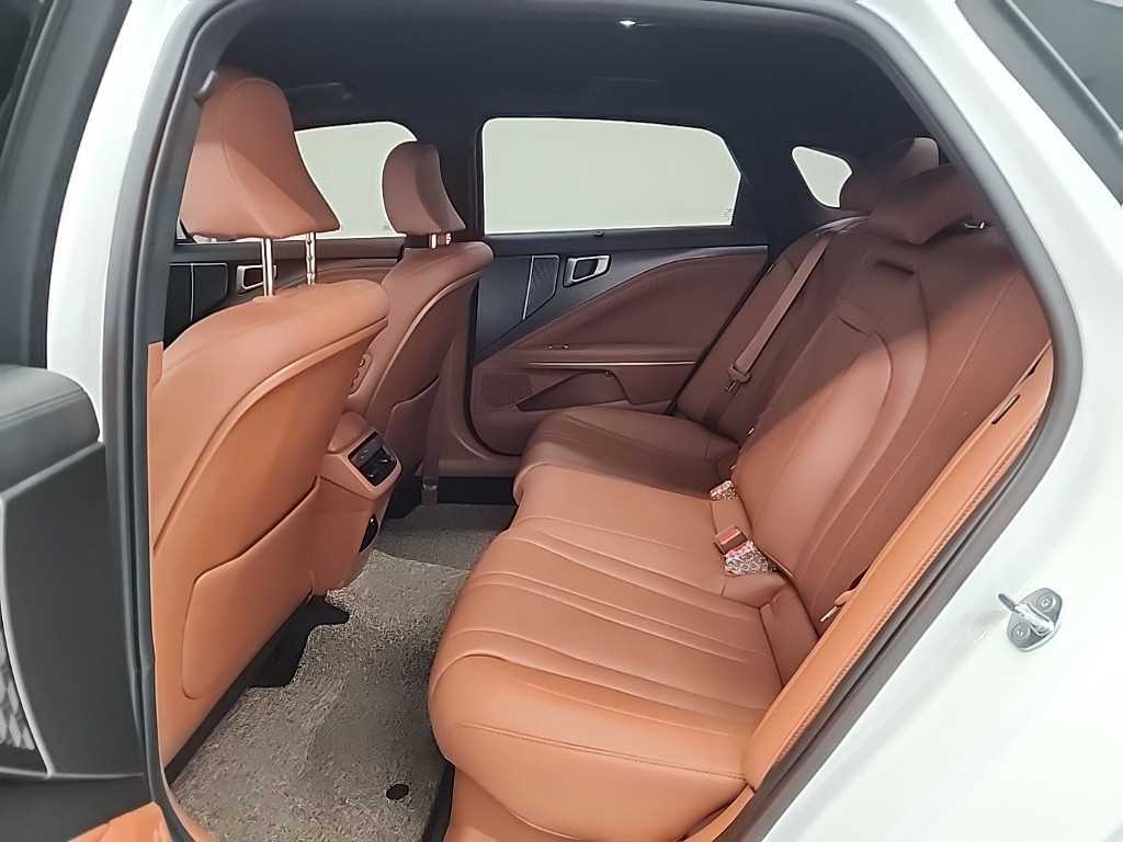 KIA K8 - Vista 12