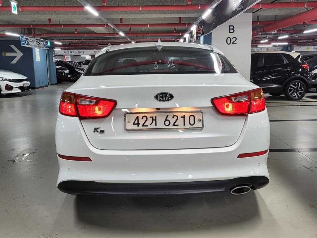 KIA K5 - Vista 4