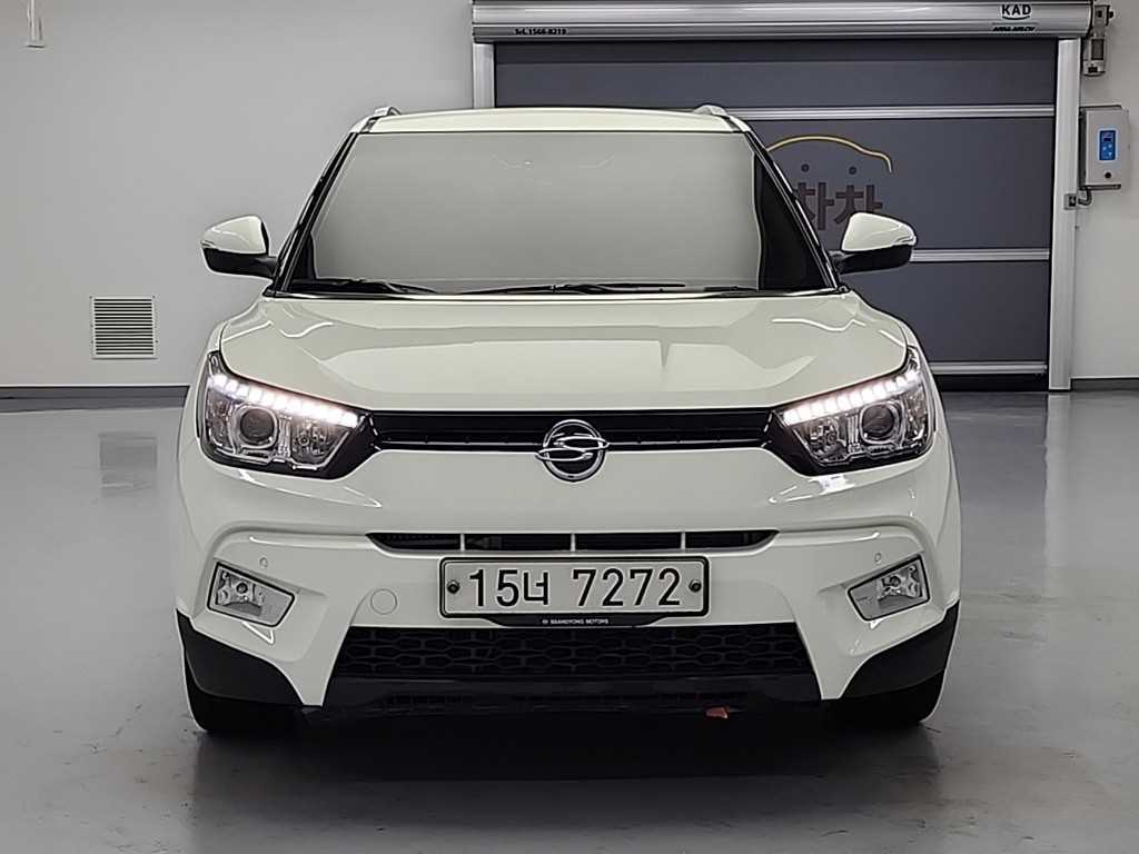 Ssangyong Tivoli - Vista 2