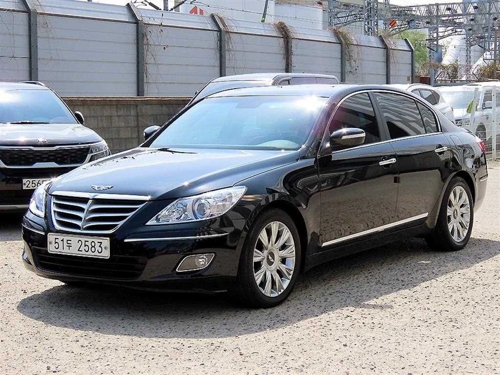 HYUNDAI Genesis - Vista 2