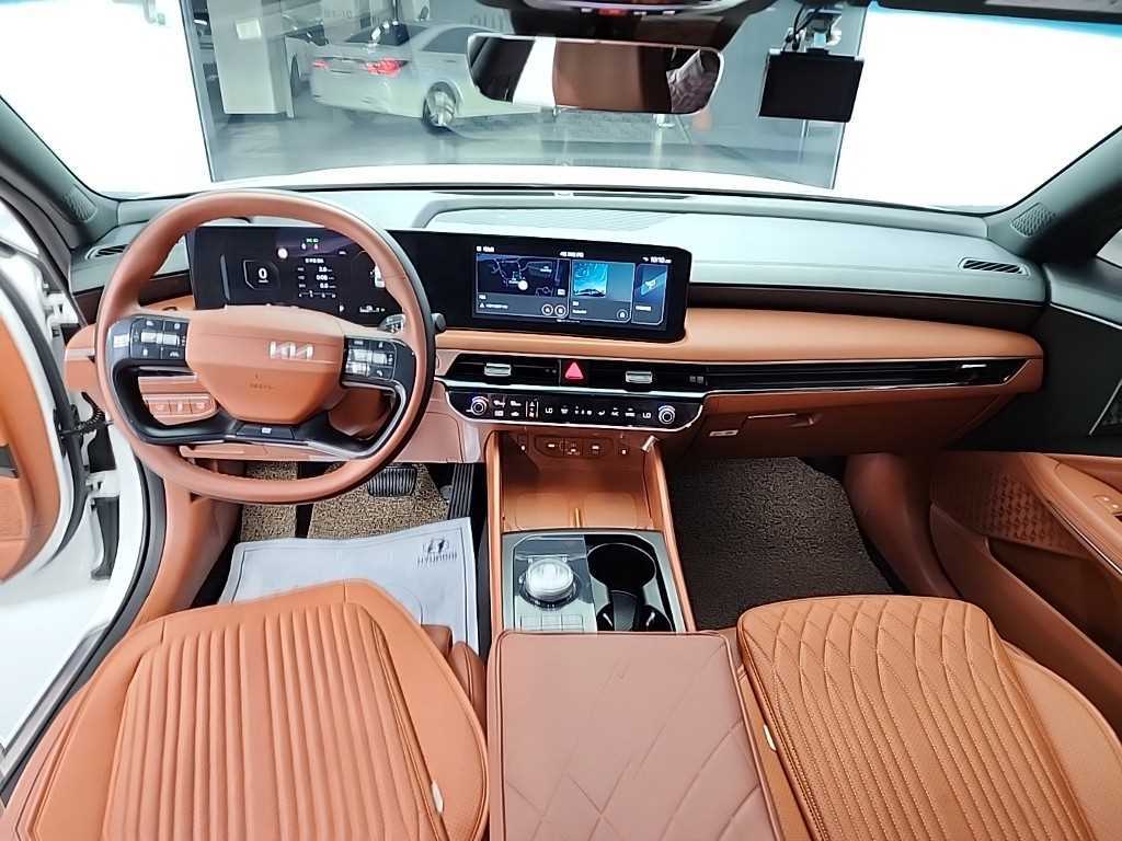 KIA K8 - Vista 7